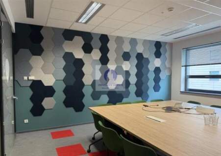 Włochy lokal biurowy 640 m2 do podnajmu