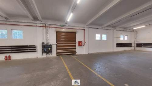 Magazyn 700 m2 ogrzewany z rampą przy A1