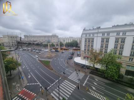 Kawalerka blisko metra z klimatyzacją i piwnicą