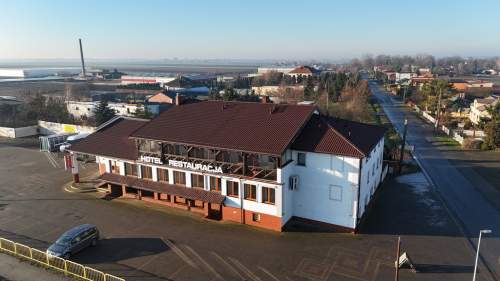 Hotel z restauracją na sprzedaż - dobra ekspozycja