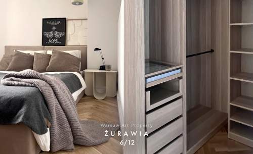 ŚRÓDMIEŚCIE PŁD. UL. ŻURAWIA PRZY PLACU 3 KRZYŻY 43,5 M2/ 2 POKOJ