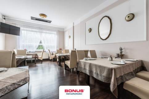 Hotel przy wjeździe do Poznania - Przeźmierowo