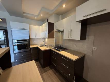 Apartament 82m2 / 3 pokoje / 2012r. budowy