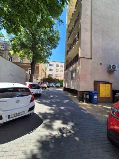 Zadbane 3-pok mieszkanie w centrum, z parkingiem