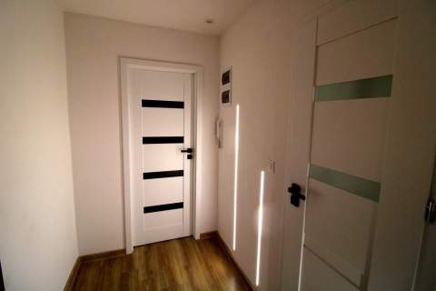 Nowoczesne 2 pok. w bloku, balkon
