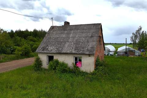 Dom 65 m2 do remontu na działce 889 m2