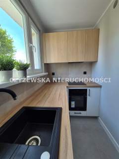 KOMFORTOWE PRZY UL. ORZESZKOWEJ 7, DRUGIE PIĘTRO