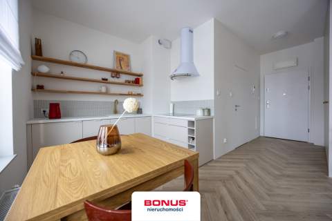 Kawalerka w Apartamentowcu Stan Idealny