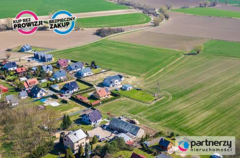 Działka budowlana 1067m2 w Stegnie, prąd woda