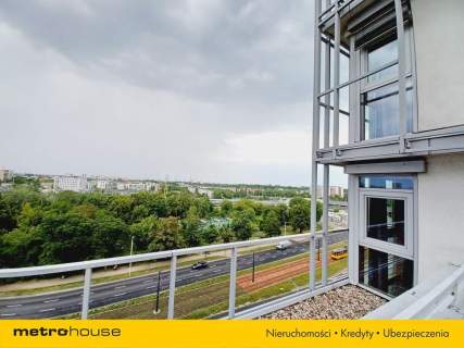 Przestronny apartament 3 min od metra Dw. Gdański