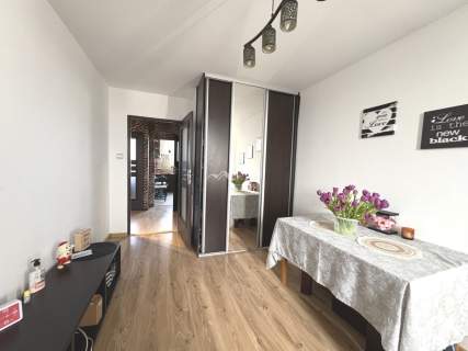 Zadbane z osobną kuchnią blisko U. Ekonom Huby/Gaj