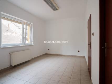 Lokal handlowo-usługowy 77,3 m , parking, Skawina