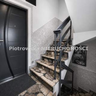 Nieruchomość komercyjna na sprzedaż, 165 m2, Zduńska Wola