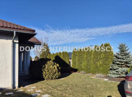 Parterowy dom w Brzezinach