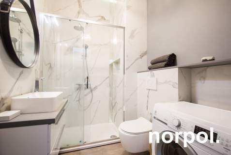Nowoczesne mieszkanie z loggią i tarasem / Modern apartment with...