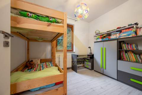 Lokal 57,70 m2 garaż piwnica ogródek