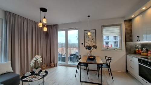 PIĘKNY APARTAMENT NA OS. ŻYCZLIWA PRAGA