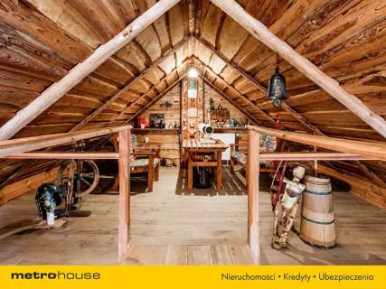 Nieruchomość komercyjna na sprzedaż, 307,04 m2, Lipa