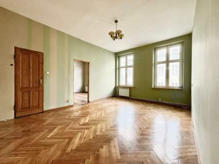 Mieszkanie z balkonem w kamienicy