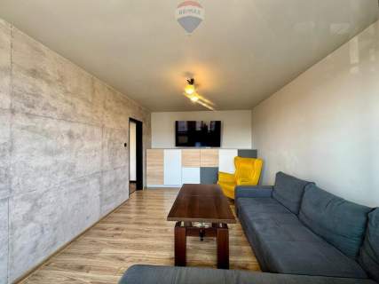 Dwupokojowe M - 51 m po remoncie balkon