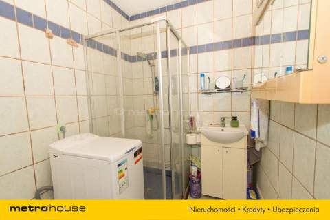 Dom z garażem, blisko centrum 