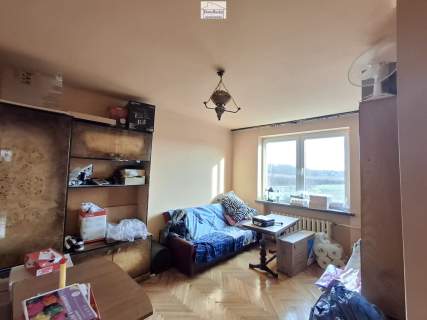 Dom murowany trzykondygnacyjny , budynki garażowo-gospodarcze...