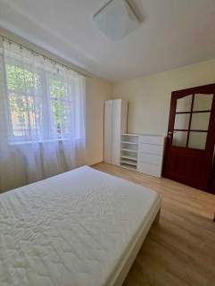 50m2 po remoncie, dwa osobne pokoje, garaż, piwnica, ul. Pol