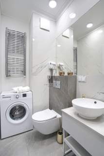 Mennica Residence/ Metro Rondo ONZ i Daszyńskiego