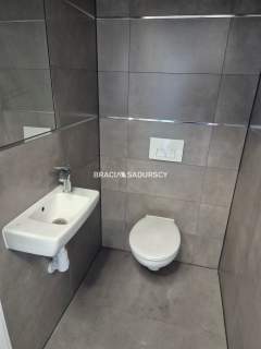 Wolnostojący obiekt biurowy- 300m2