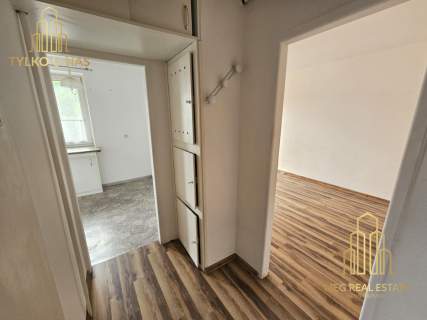 Idealne studentom 2p/4 z balkonem do remontu