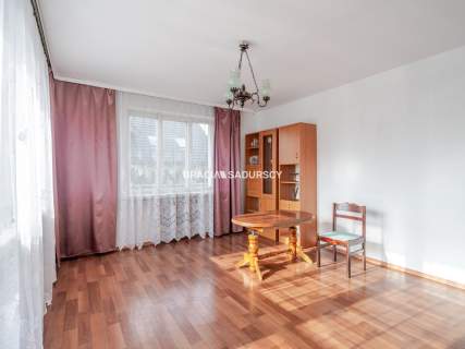 Rząska dom 250 m2 działka 6 arów ocieplony