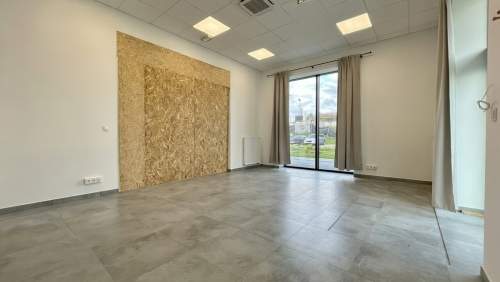 CARPATIA - Lokal 103 m - parter szklana witryna