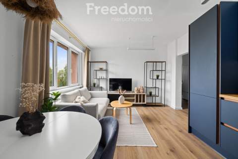 3 pokoje po generalnym remoncie balkon