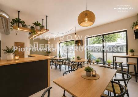 Nieruchomość komercyjna na sprzedaż, 165 m2, Zduńska Wola