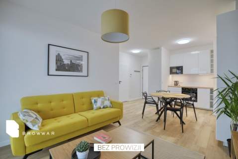 Nowoczesny apartament z balkonem i garażem