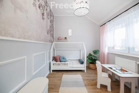 4 pokoje balkon 1 piętro ogrodzone osiedle
