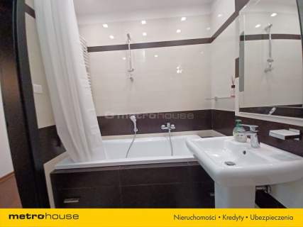 Apartament 64 m 3 minuty od metra Dw. Gdański