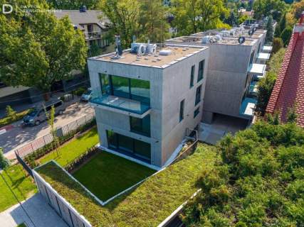 Dwupoziomowy Apartament z Tarasem i Smart Home