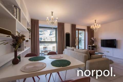 Przestronny dwukondygnacyjny apartament, Kazimierz