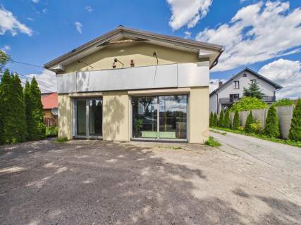 Idealny na Biuro, Salon   120 m przy Pasterniku