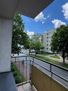 1 piętro, balkon, do zamieszkania - blisko centrum