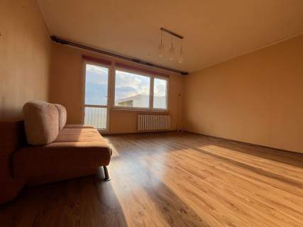 widna kuchnia, loggia 3m2, piwnica 4m2. Wsch-Zach