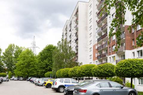 Ustawne 2 pokoje z balkonem na os. Beskidzkim