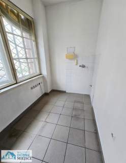 Duża witryna, ciąg pieszych, Plac Poznański