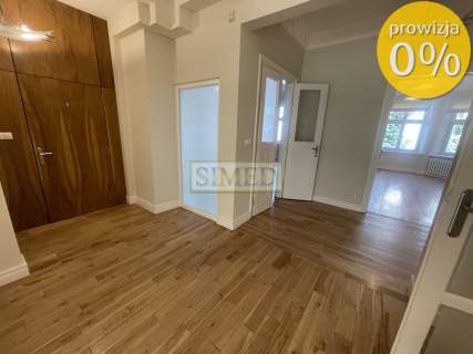 Przedwojenna kamienica,dostęp24h,recepcja,cicho