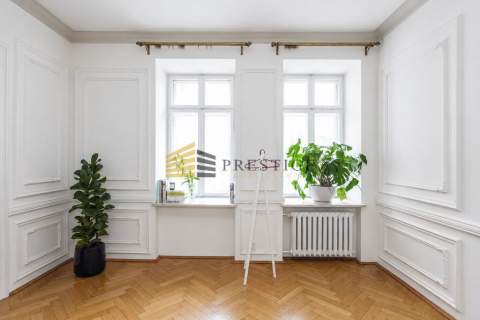 Elegancki Apartament przy ul. Mokotowskiej