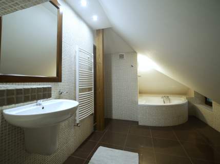 Apartament dwupoziomowy 108m2 niedaleko ISK w Lusinie KRAKÓW