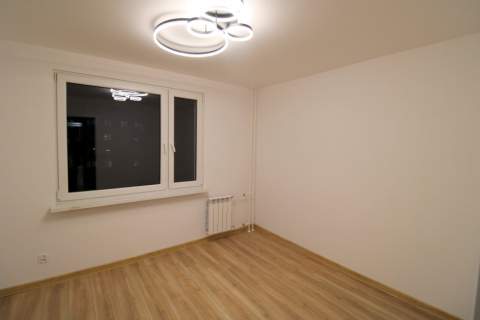 Nowoczesne 2 pok. w bloku, balkon