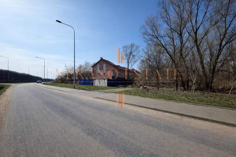 DZIAŁKA INWESTYCYJNA MARKI PRZY TRASIE S8