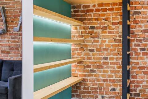 Unikalna kawalerka w stylu loft z antresolą